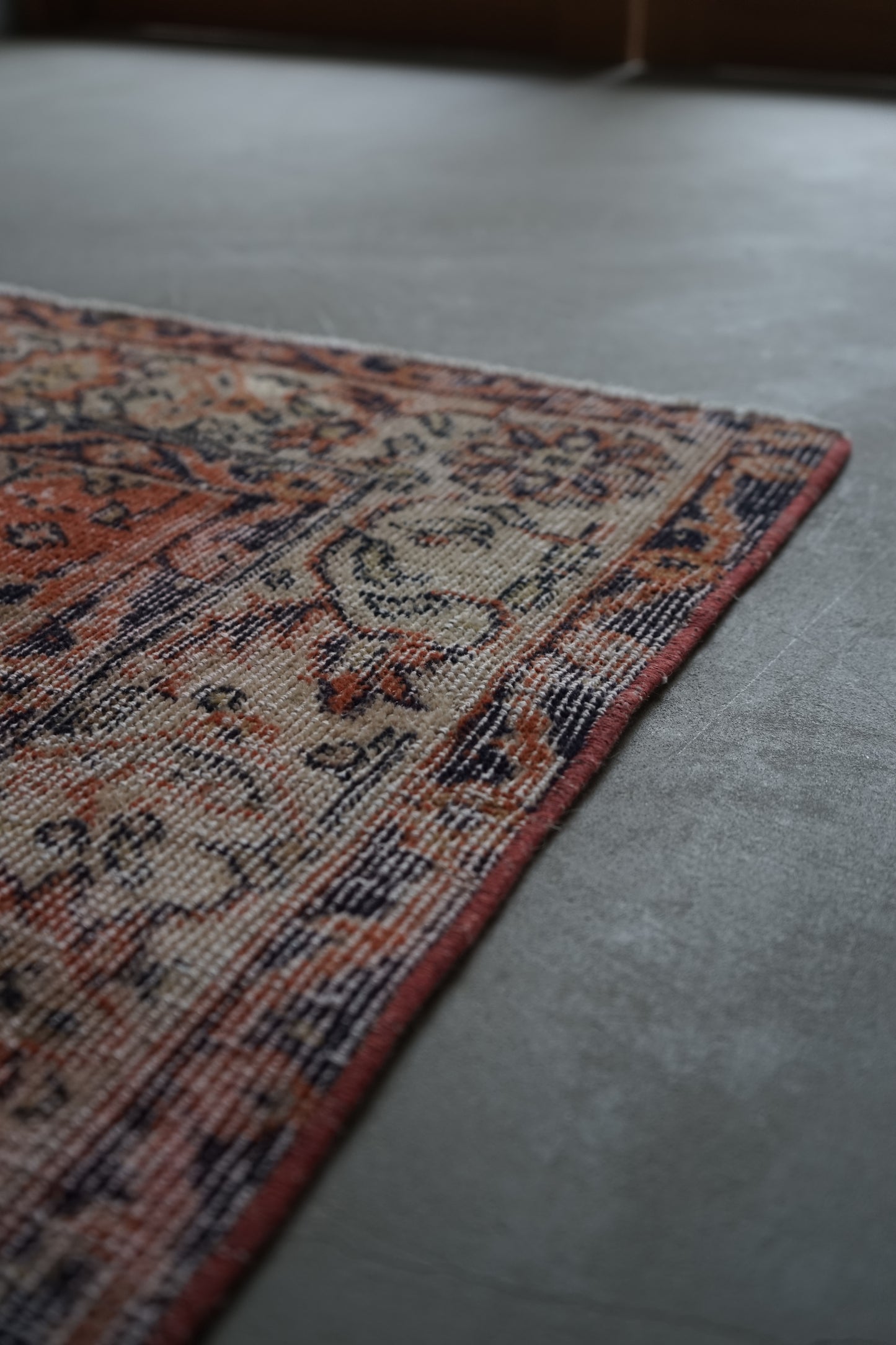 TURKEY OLD ISPARTA ORANGE 1970年代 191 × 129 cm No.TR25199