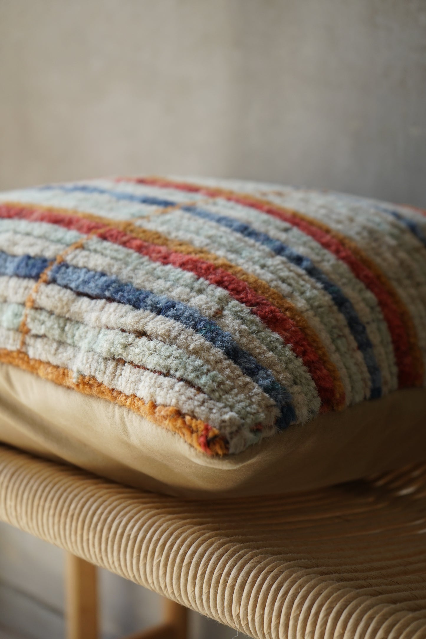 ORIGINAL IRAN SHIRAZ QASHQAI CUSHION COVER 40 × 40 cm