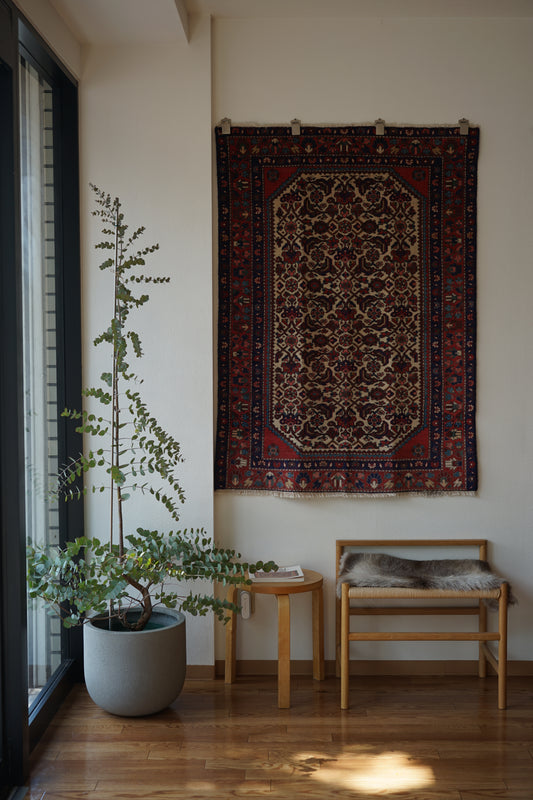 店頭販売 IRAN ANTIQUE RUDBAR
1880年代 142 × 104 cm / 4'6“ × 3'4" ft