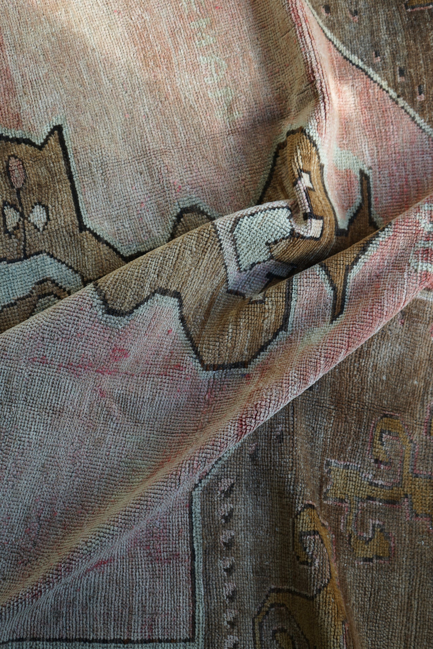 TURKEY OLD OUSHAK SALMON PINK 1970年代 286 × 162 cm No.TR25197