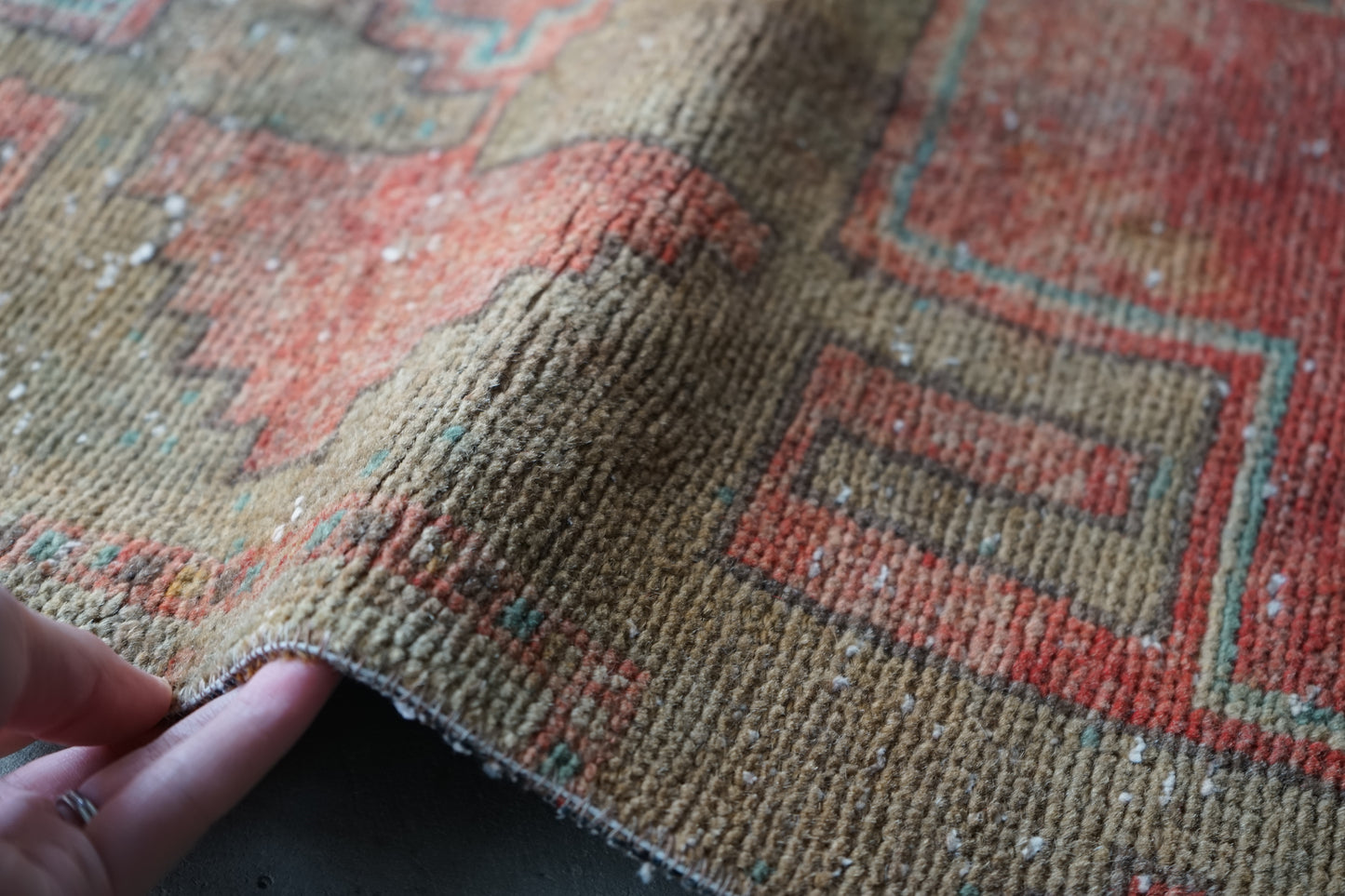 TURKEY OLD ISPARTA RUNNER 1970年代 132 × 51.5 cm No.TR25203