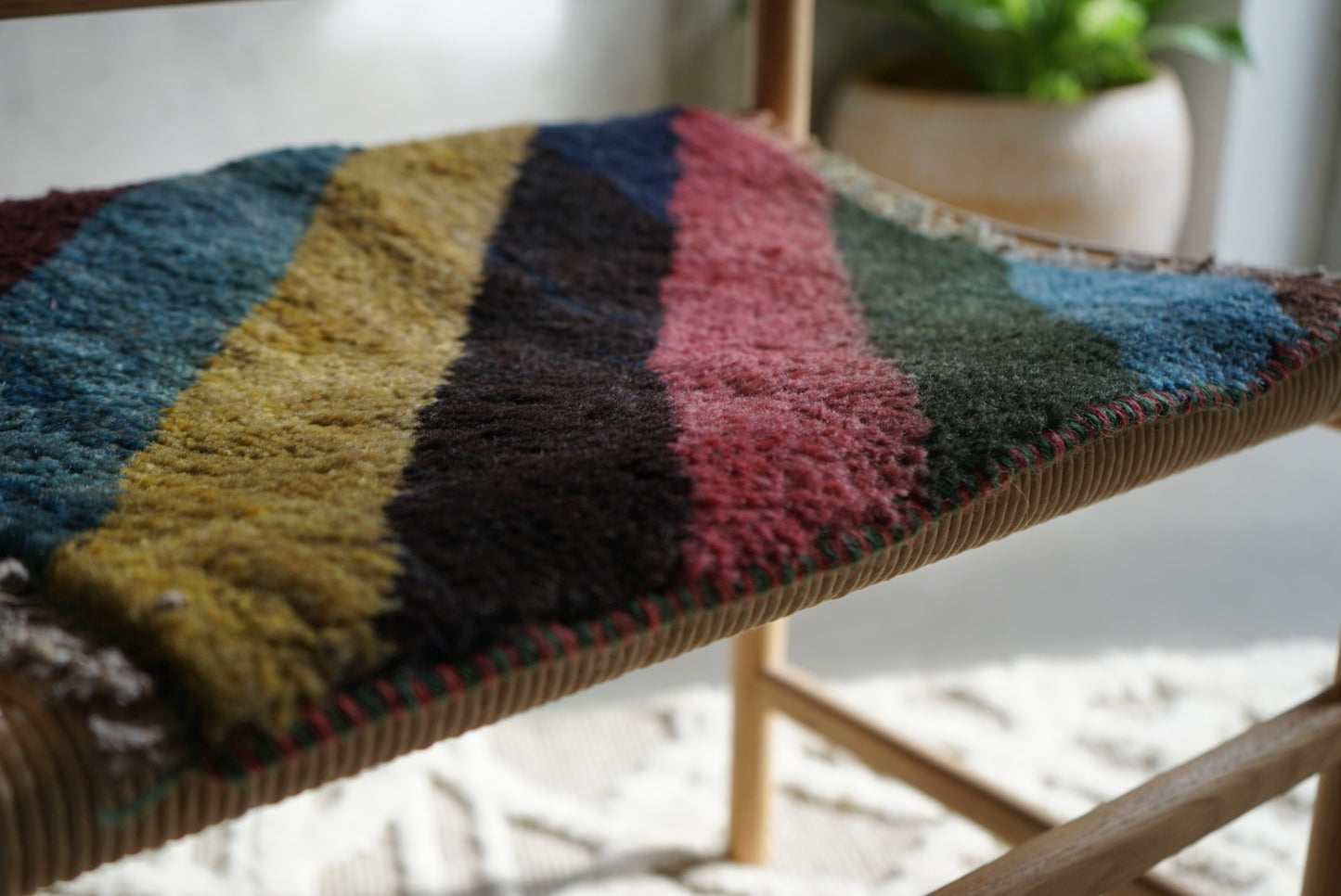 IRAN OLD SHIRAZ QASHQAI GABBEH 1930-1950年代
45 × 43 cm