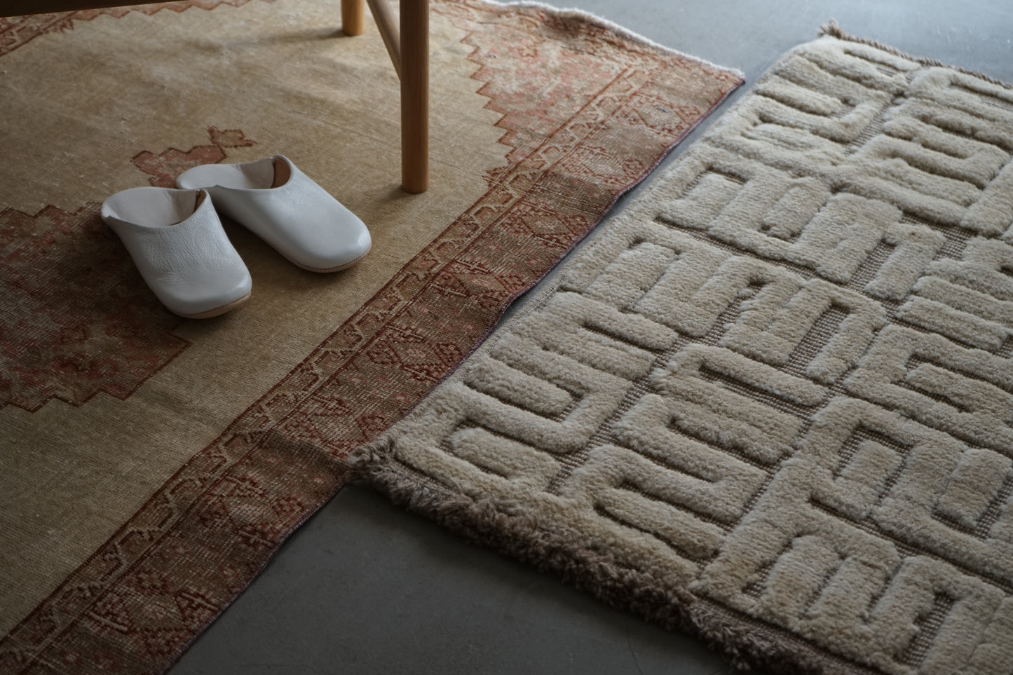 TURKEY OLD ISPARTA BEIGE MEDALION 1970年代 172 × 92 cm No.TR25200