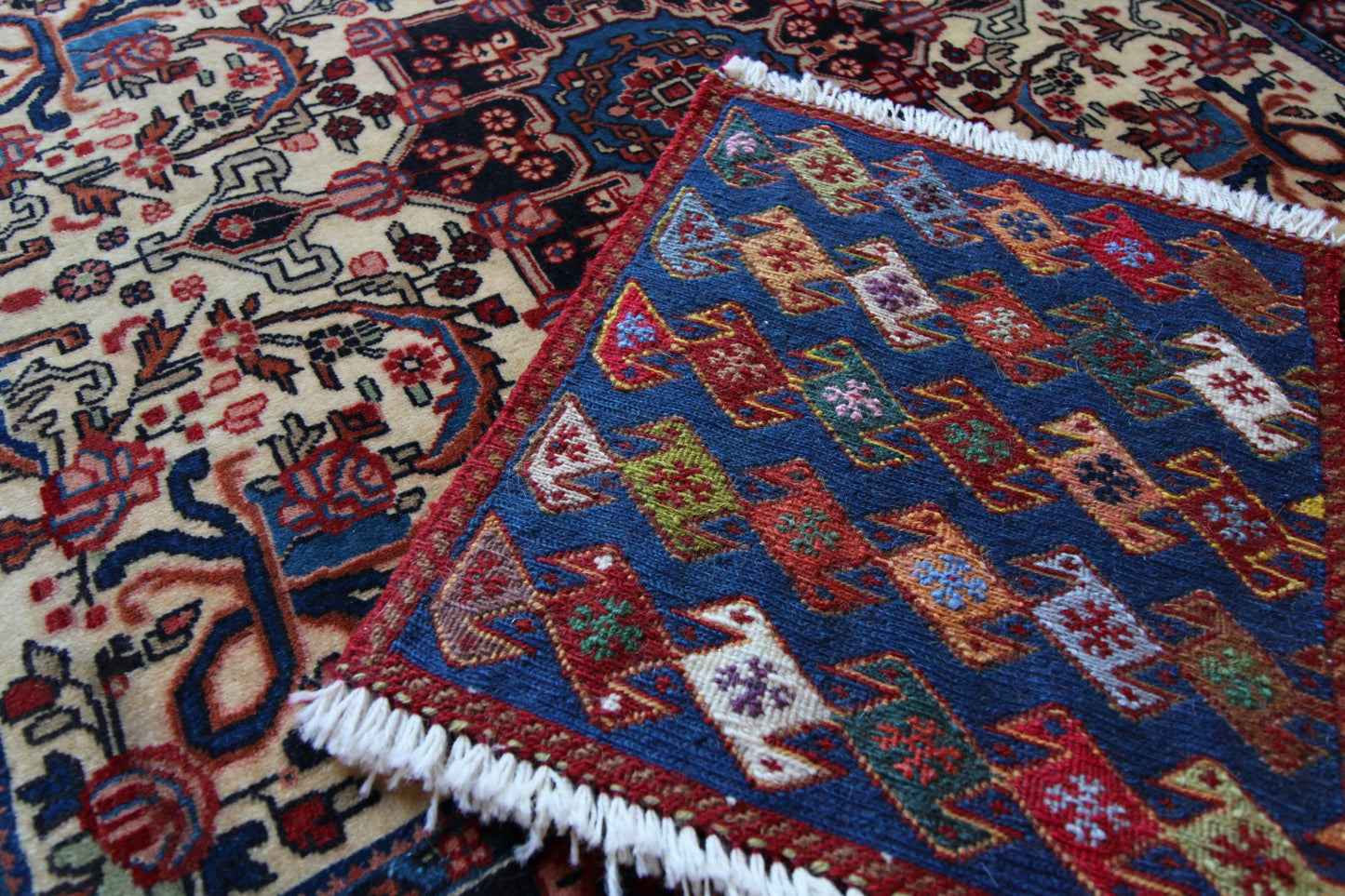 IRAN OLD SHIRAZ QASHQAI AGHAJARI KILIM 1970年代 32 × 29.5 cm / 1'0" × 0'9" ft
