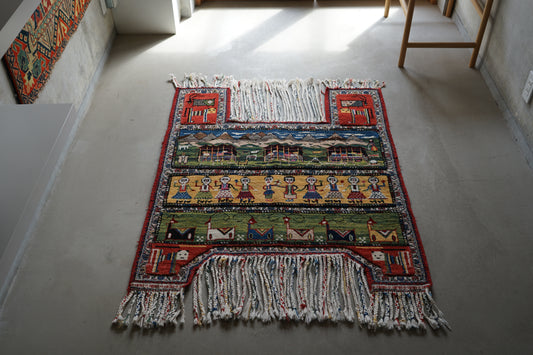 店頭販売 IRAN OLD SHIRAZ QASHQAI "STORY OF QASHQAI" 1950年代 145 × 102 cm