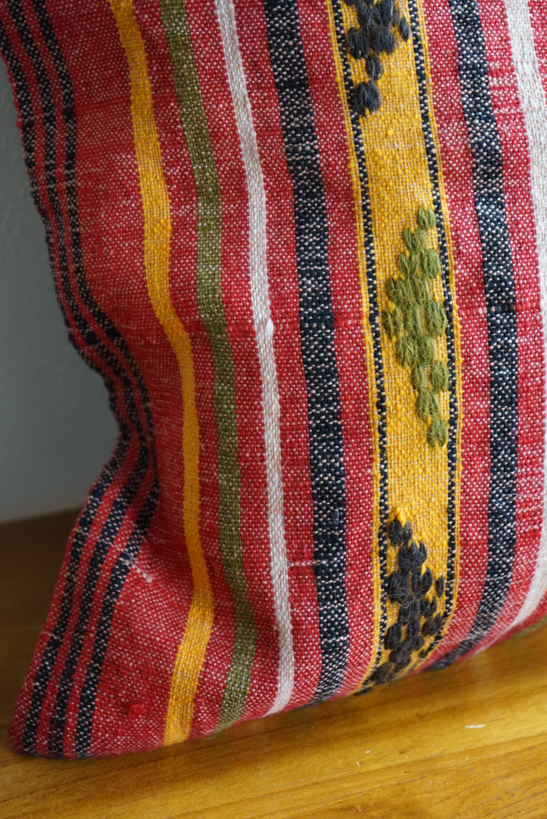 Türkiye Old Kilim Cushion Cover Mix Color Stripe Tribal Design 45 × 45 cm No.TR25529 / 国内送料無料・羊毛手織りキリム