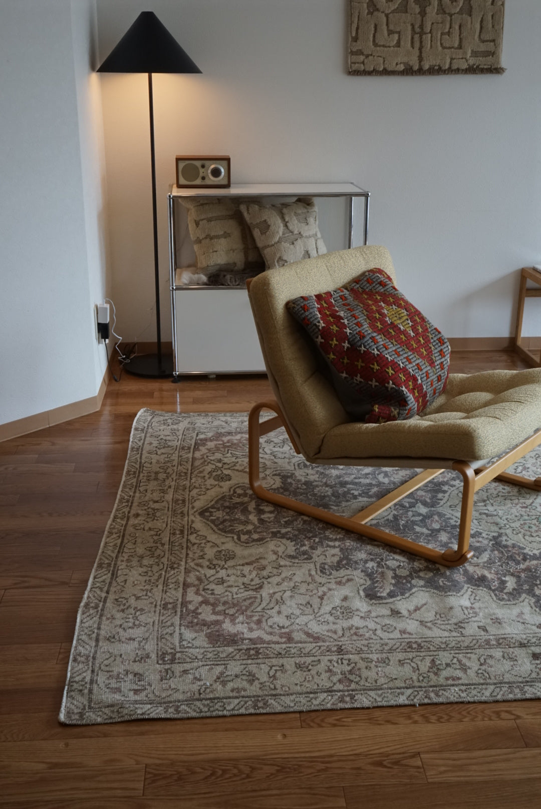 Türkiye Old Isparta Medallion Beige , Glay 1960年代 284 × 162 cm No.TR25493 / 国内送料無料