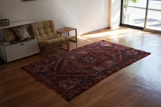 店頭販売 IRAN ANTIQUE SHIRAZ QASHQAI HEYBATLO 1880年代 235 × 148 cm / 国内送料無料・羊毛手織り絨毯