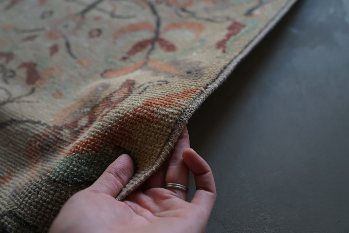 Türkiye Old Isparta Beige Floral 1970年代 218 × 136 cm No.TR25267