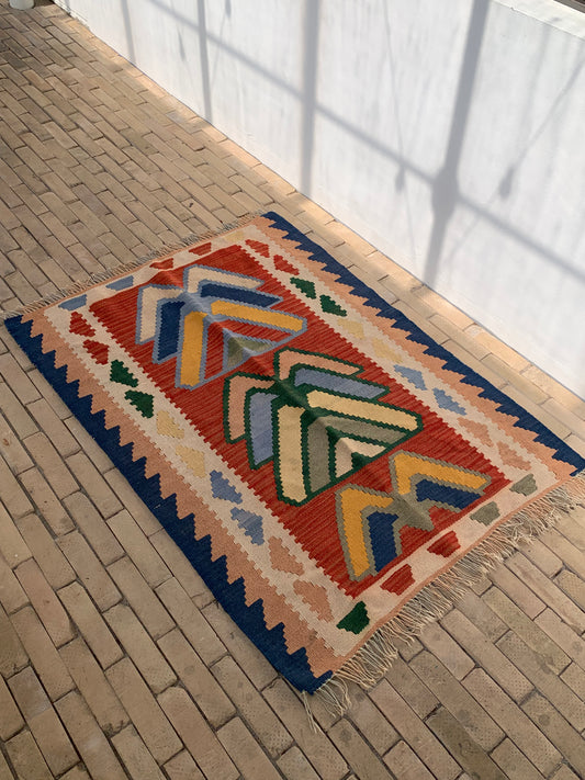 IRAN ANTIQUE SHIRAZ QASHQAI
ORNEK 1920年代 133×98cm