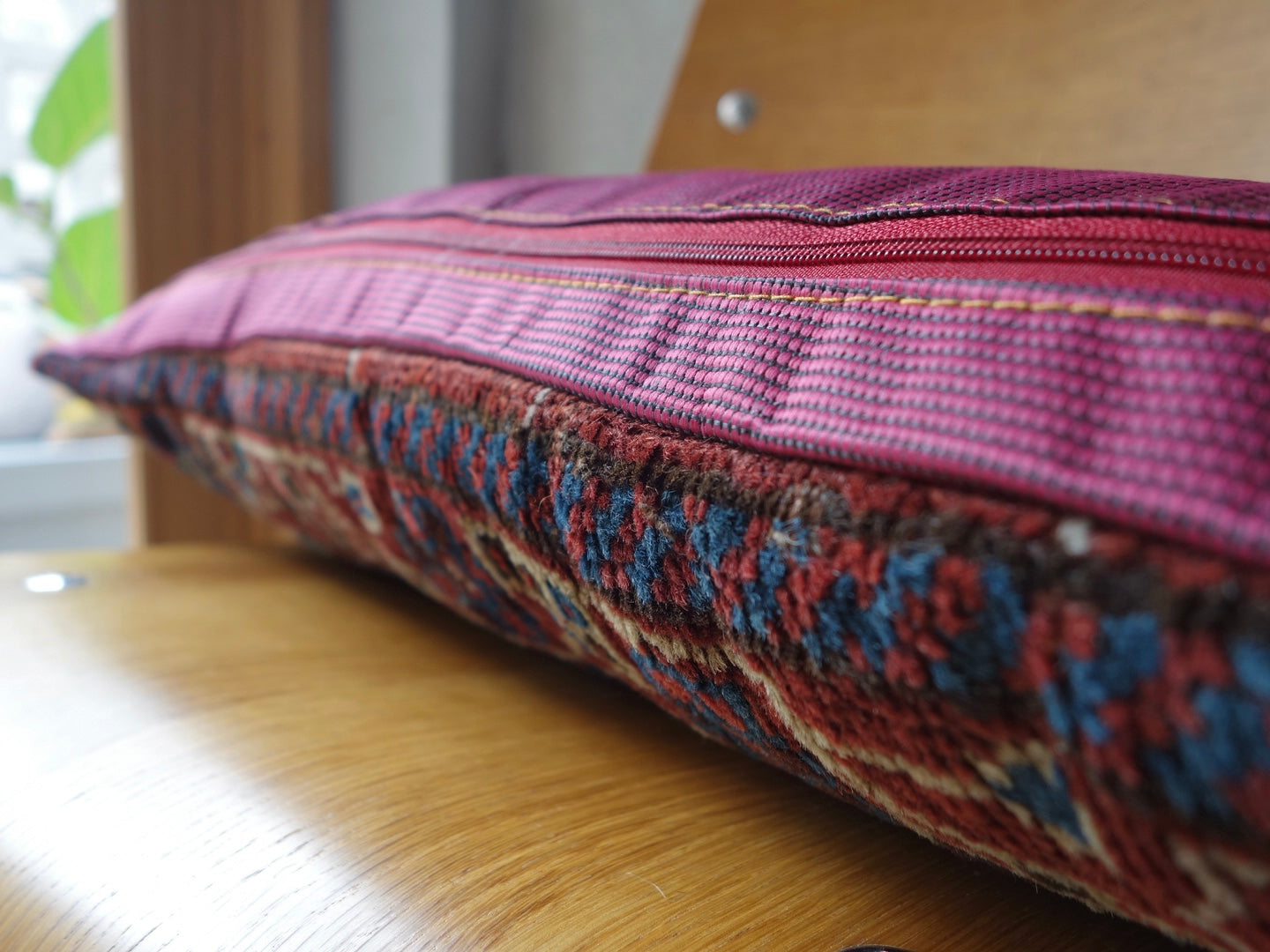 Iran antiques | Shiraz Khamseh cushion cover 1840年代 66×23cm