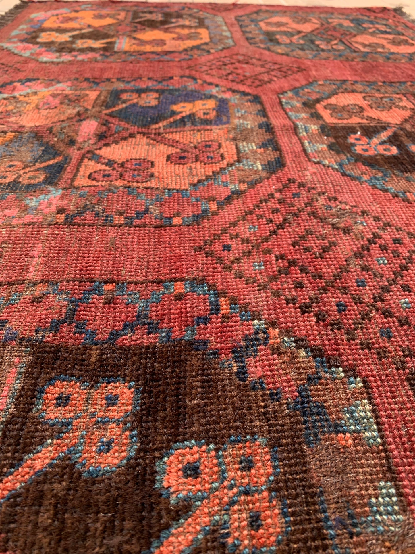 IRAN ANTIQUE TURKMEN 1820年代 126 × 80 cm