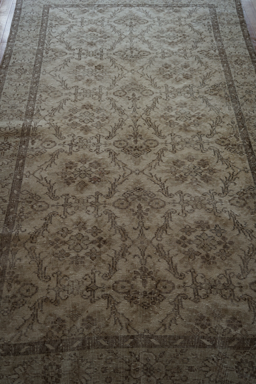 Türkiye Old Isparta Beige Floral 1970年代 272 × 152 cm No.TR25351