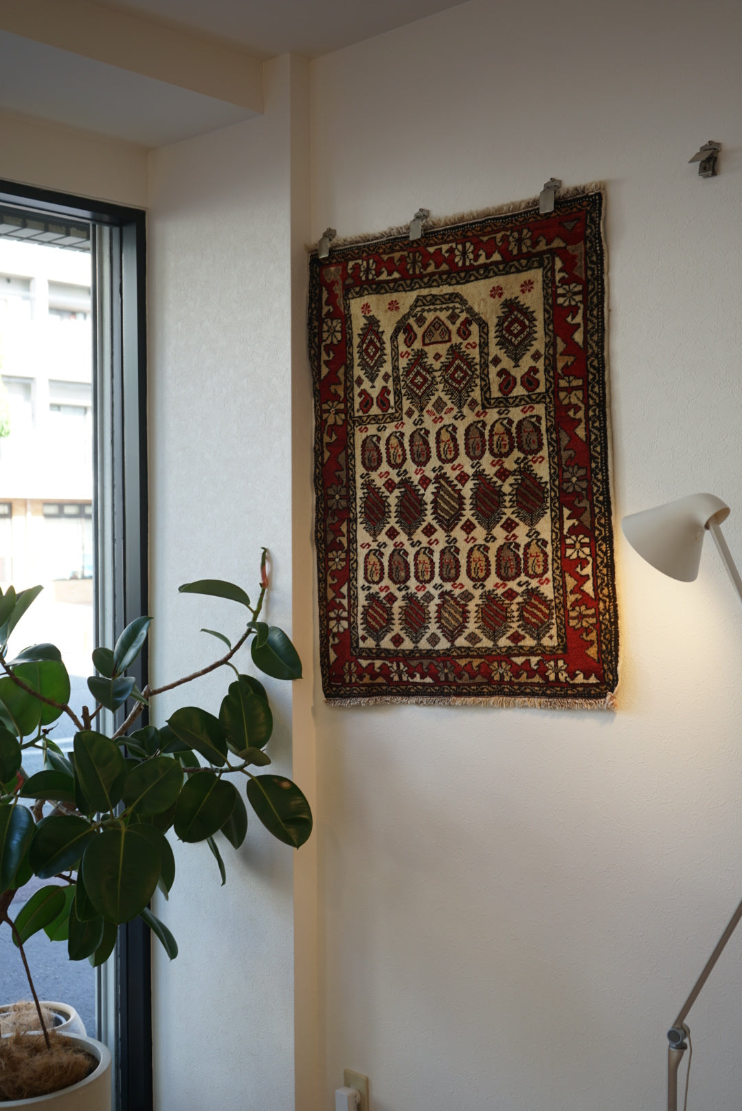 Türkiye Old Anatolia Kid's Prayer rug "Armond" 1960年代 92 × 78 cm No.TR25322