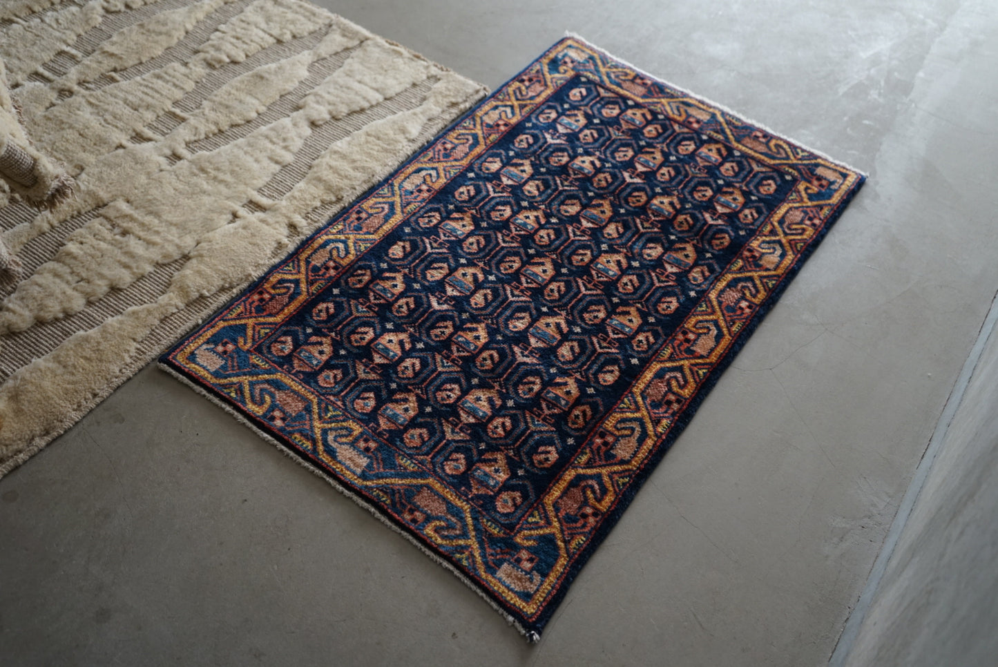 IRAN ANTIQUE VIS KHANSAR ISFAHAN 1900年代 110 × 66 cm / 3'6" × 2'1" ft