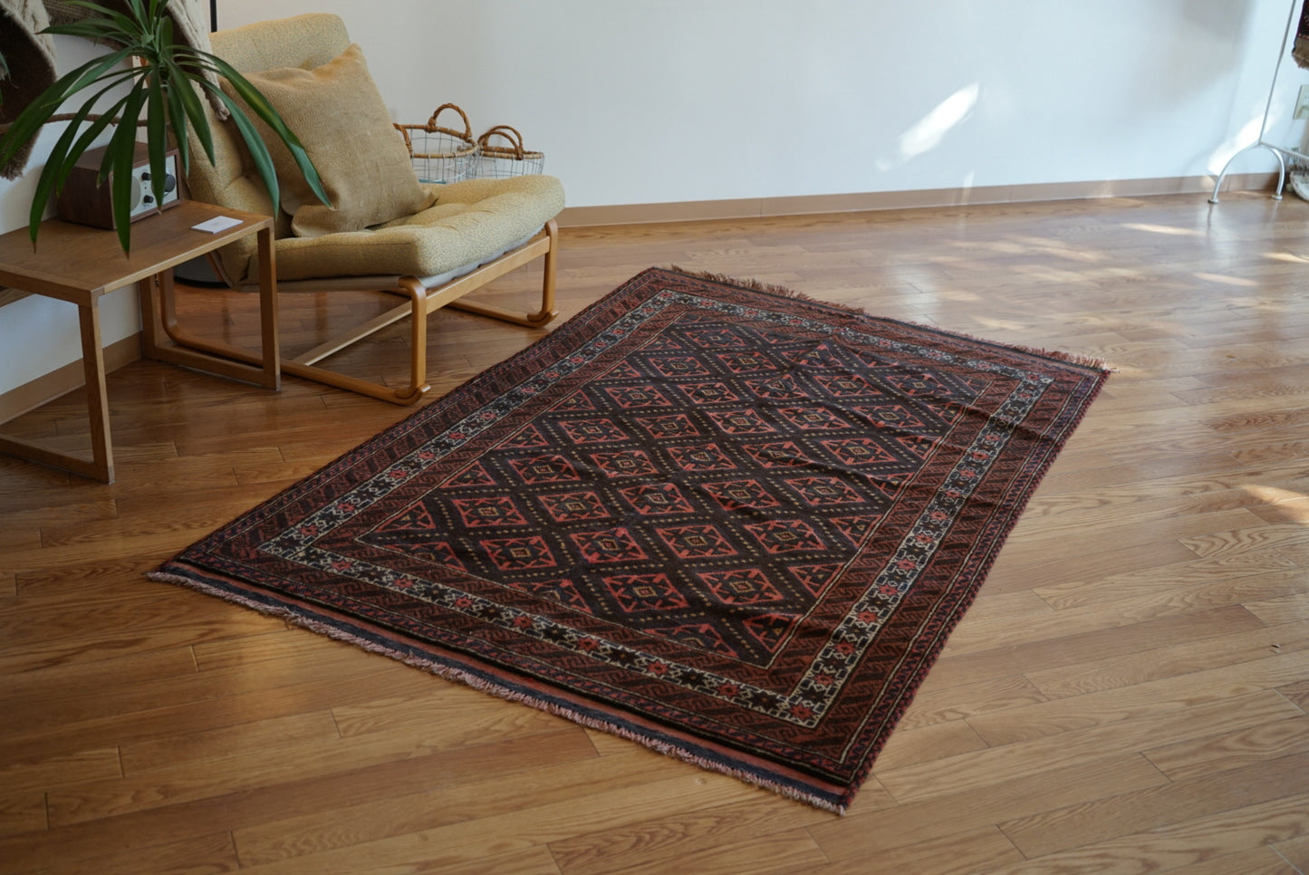 Afghanistan Old Baluch Taimani 1980年代 193 × 123 cm  No.AF2543 / 国内送料無料・羊毛手織り絨毯