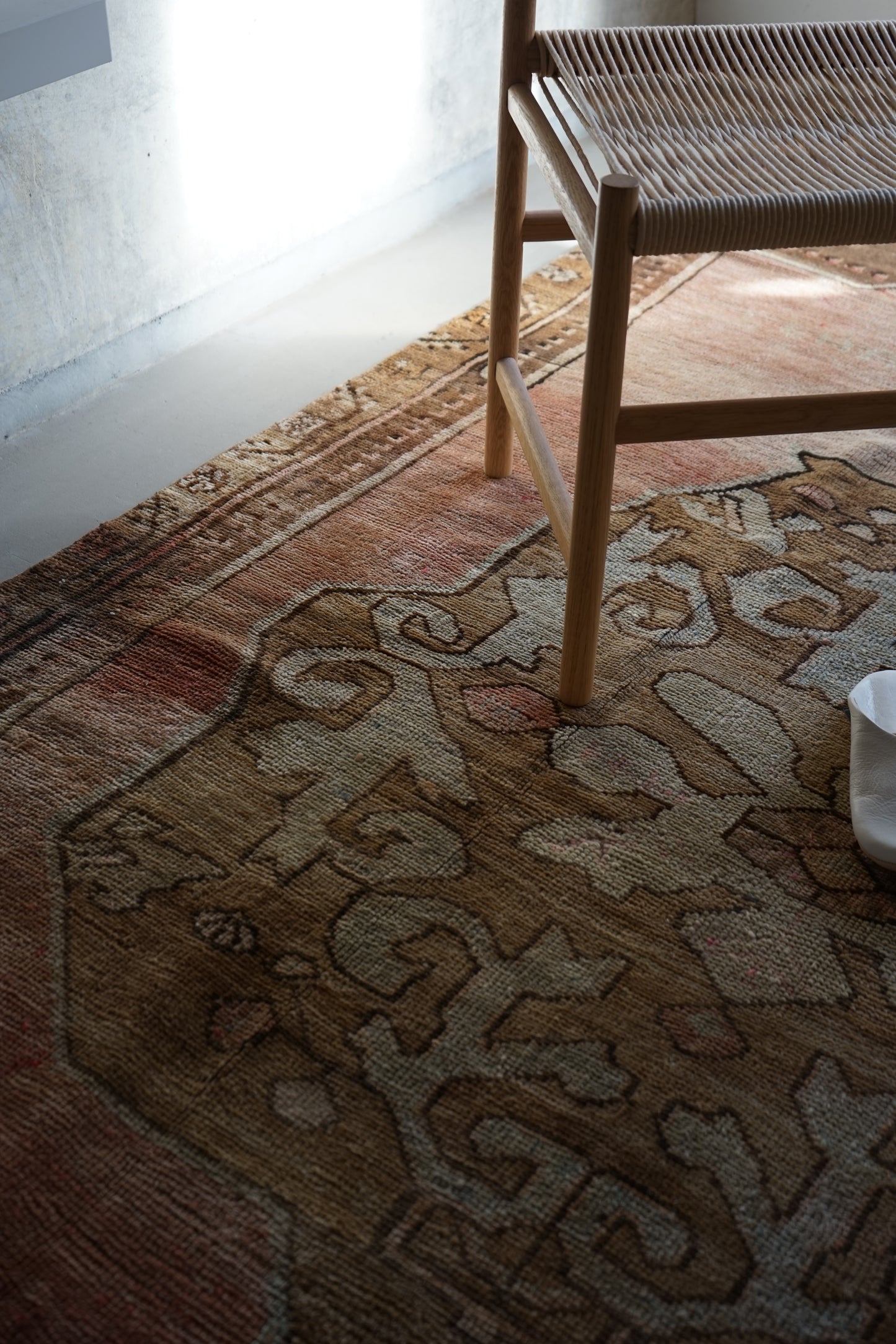 TURKEY OLD OUSHAK SALMON PINK 1970年代 286 × 162 cm No.TR25197