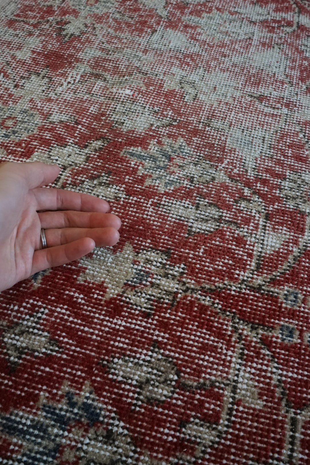 Türkiye Old Isparta Red Floral 1970年代 195 × 107.5 cm No.TR25437