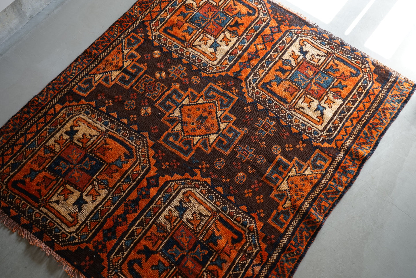 店頭販売 IRAN ANTIQUE SHIRAZ LORI 1860年代 142 × 123 cm