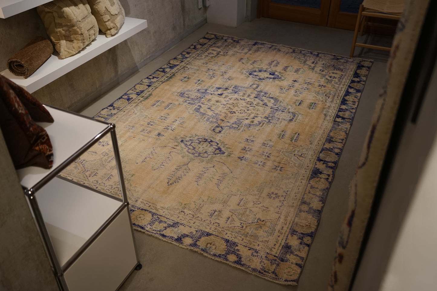 Türkiye Old Isparta Beige Blue 1970年代 246 × 159 cm No.TR25226