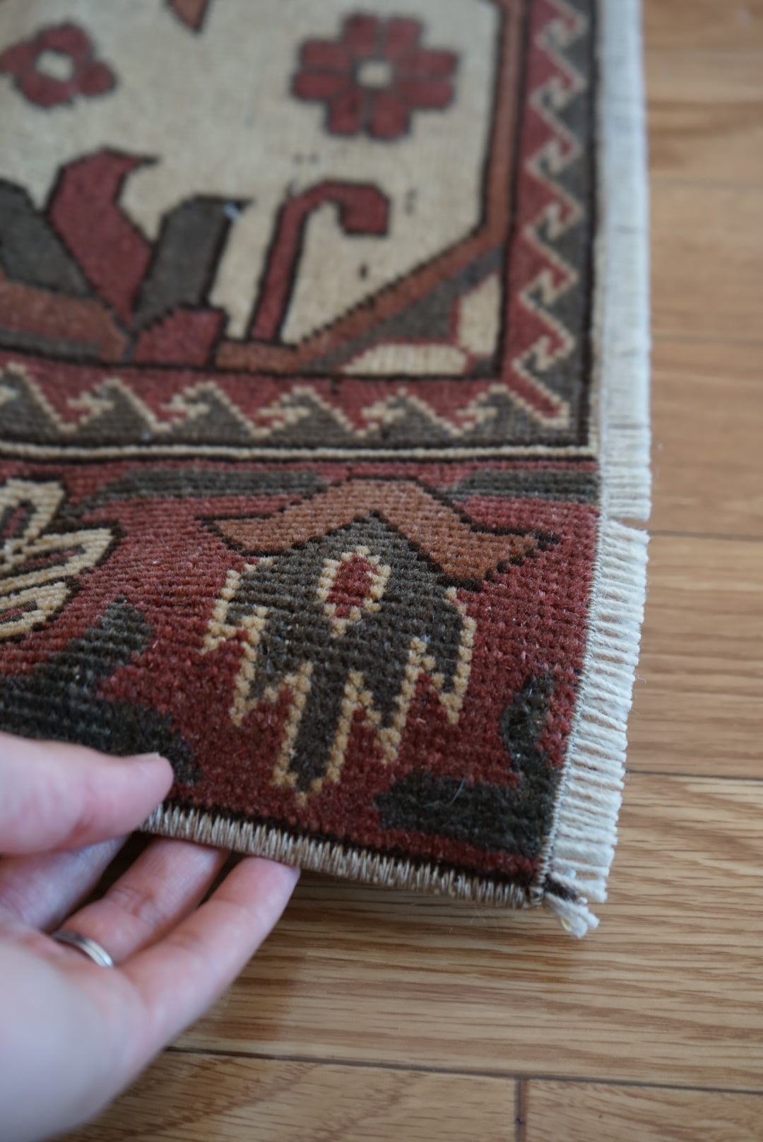 店頭販売 Türkiye Old Oushak Beige , Brown , Green 1970年代 164.5 × 143.5 cm No.TR25429