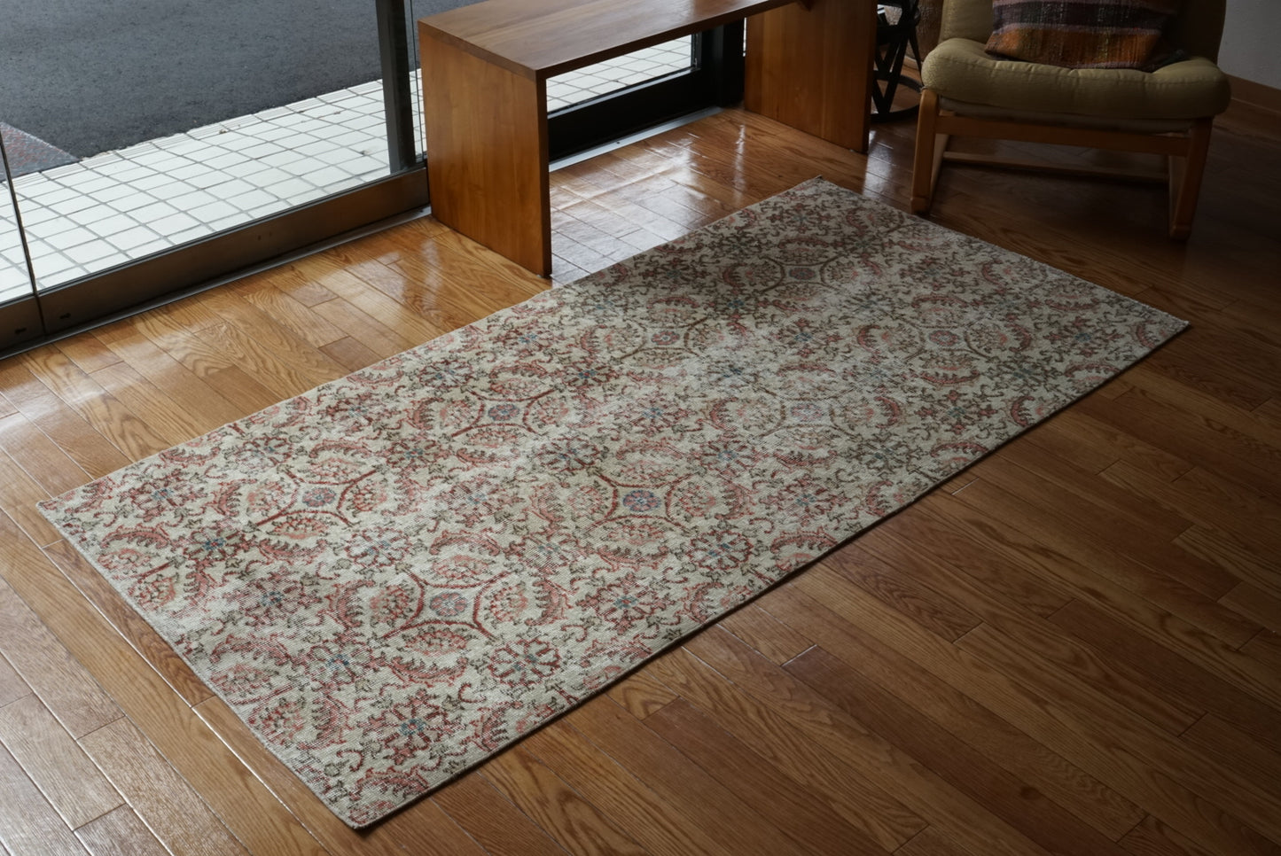 Türkiye Old Isparta Beige , Rose Pink , Botanical 1970年代 194 × 97 cm No.TR25452 / 国内送料無料