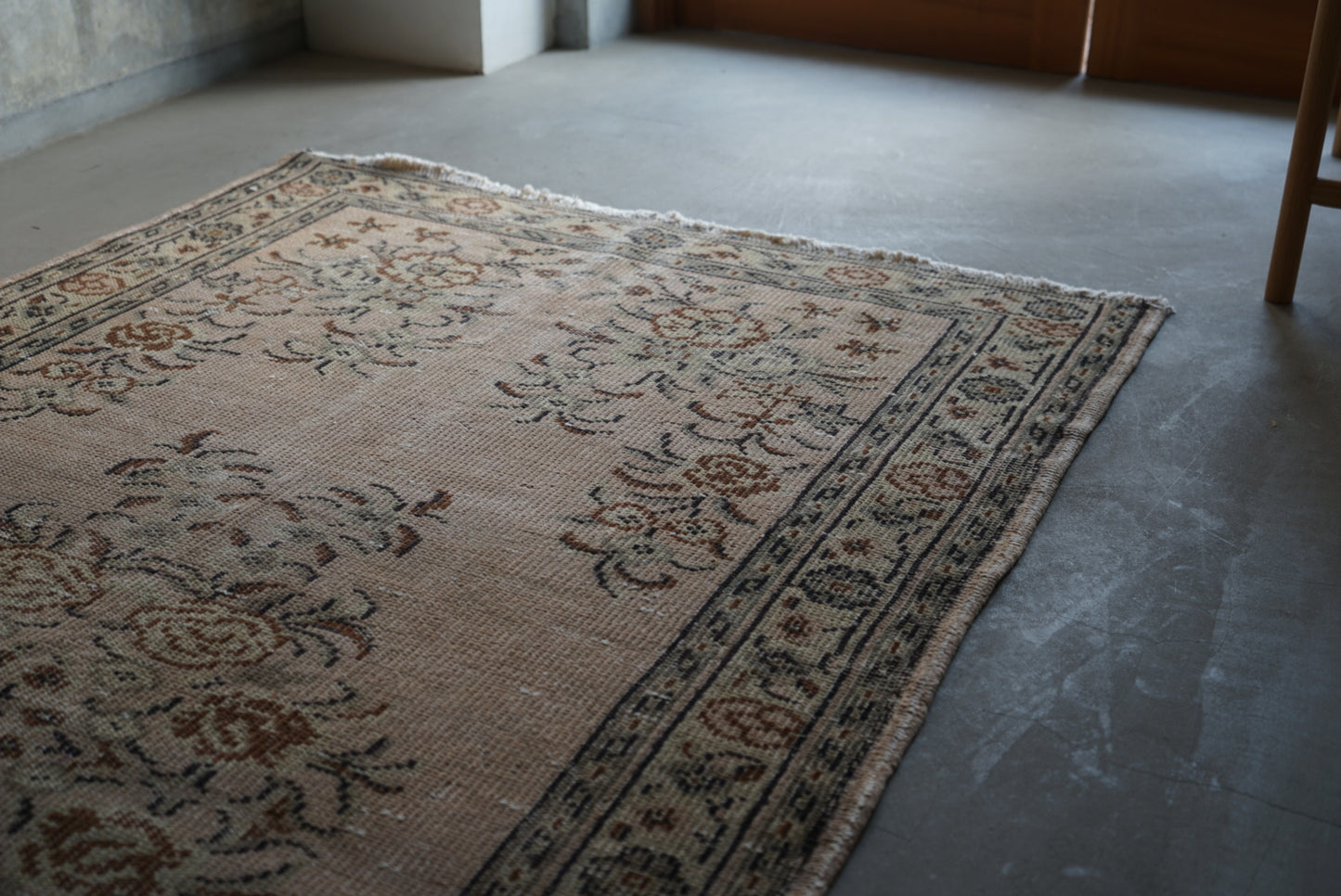 Türkiye Old Isparta Floral Rich Color Beige, Olive 1970年代 195 × 113 cm No.TR25259