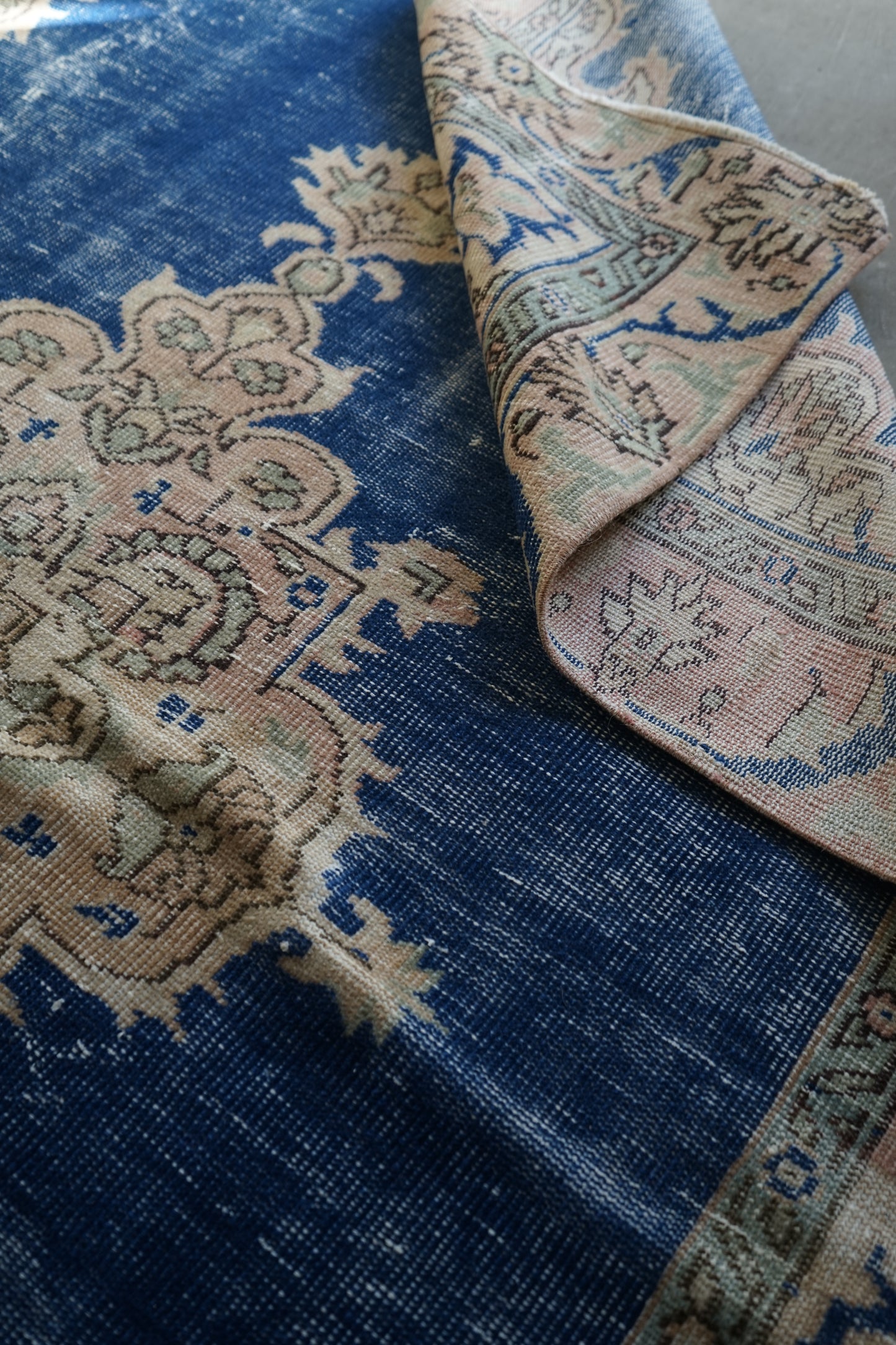 TURKEY OLD ISPARTA BLUE 1970年代 236 × 163 cm No.TR25205