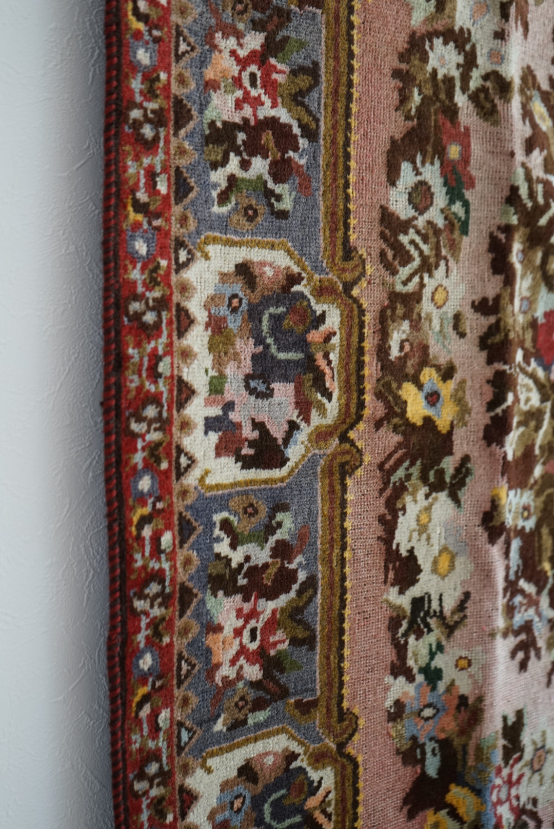 IRAN ANTIQUE BAKHTIARI 
FARADONBEH GOLPATO 1870年代 150 × 114 cm