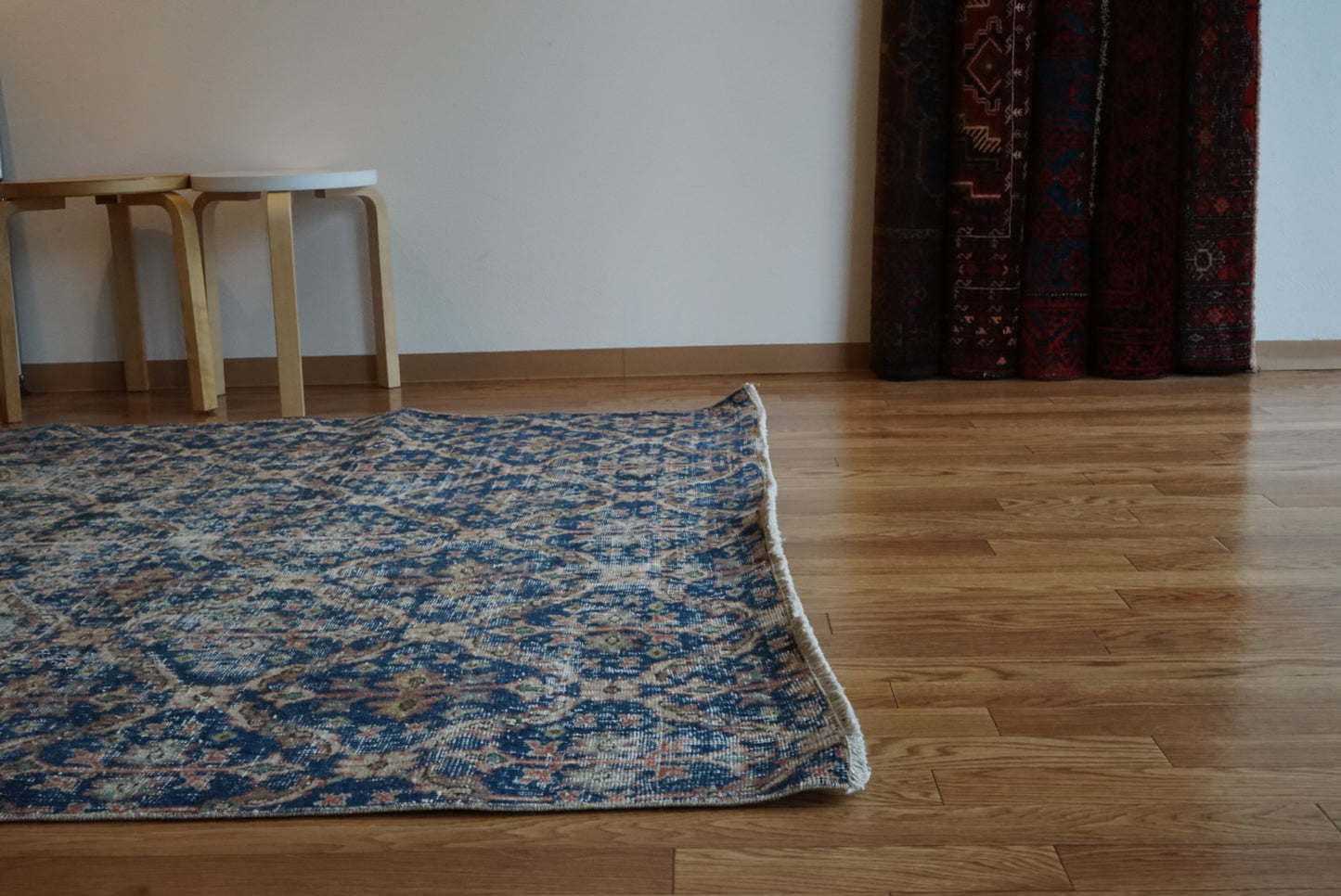 Türkiye Old Isparta Blue 1970年代 255 × 176.5 cm No.TR25434