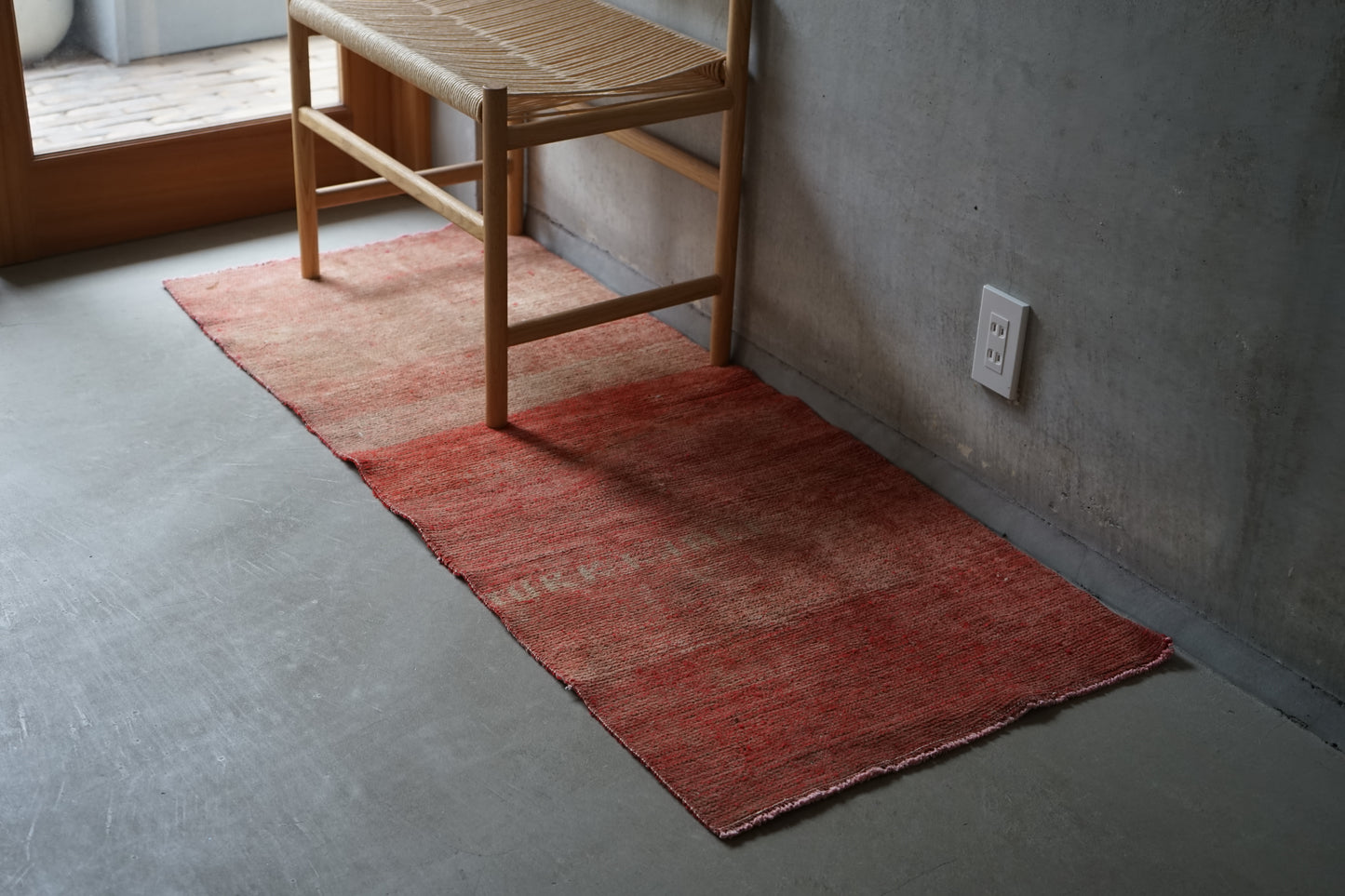 TURKEY OLD OUSHAK SALMON PINK RUNNER 1970年代 148 × 60 cm No.TR25204