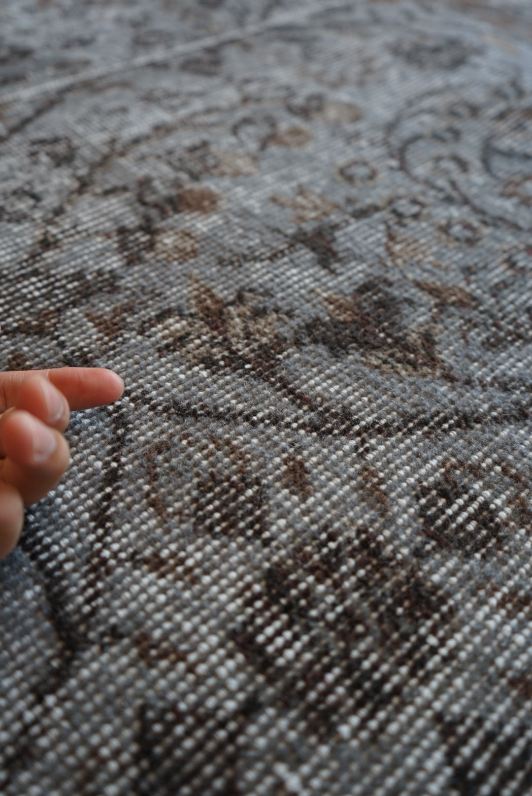Türkiye Old Isparta Gray , Brown Overdye 1960年代 259 × 162.5 cm No.TR25403