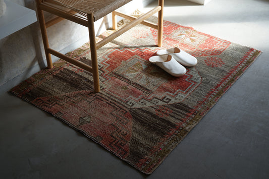 TURKEY VINTAGE SMALL RUG ANATORIA 114 × 94 cm No.TR25186