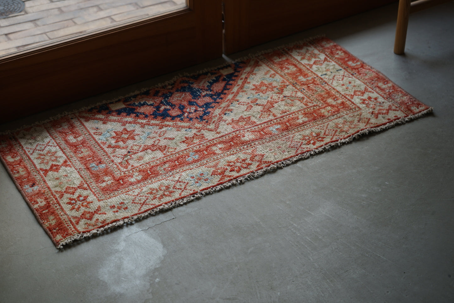 Türkiye Old Oushak Red Small size 1970年代 96.5 × 44 cm No.TR25241