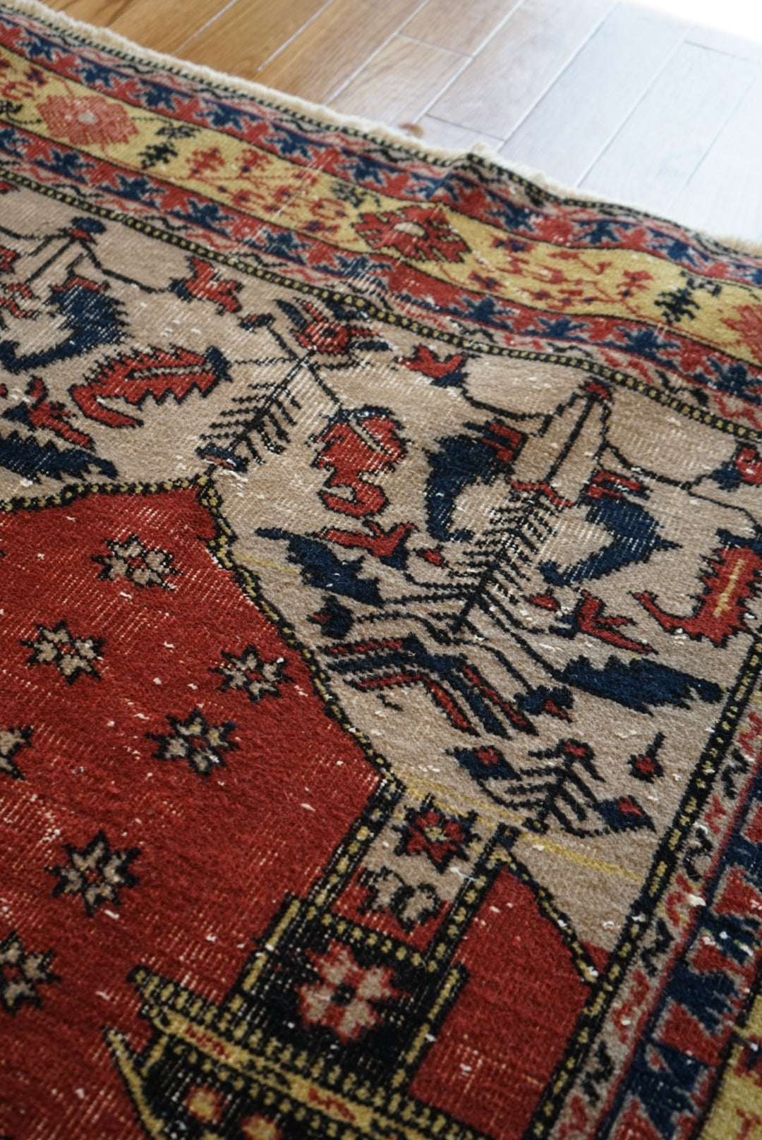 Türkiye Old Isparta Prayer Rug 1950-1960年代 173 × 122 cm No.TR25174