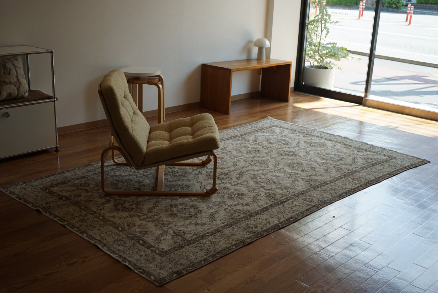 Türkiye Old Isparta Beige Floral 1970年代 272 × 152 cm No.TR25351