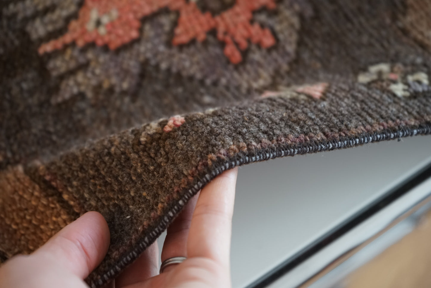 Türkiye Old Oushak Brown , Gray Medallion Runner 1970年代 80.5 × 50 cm No.TR25416