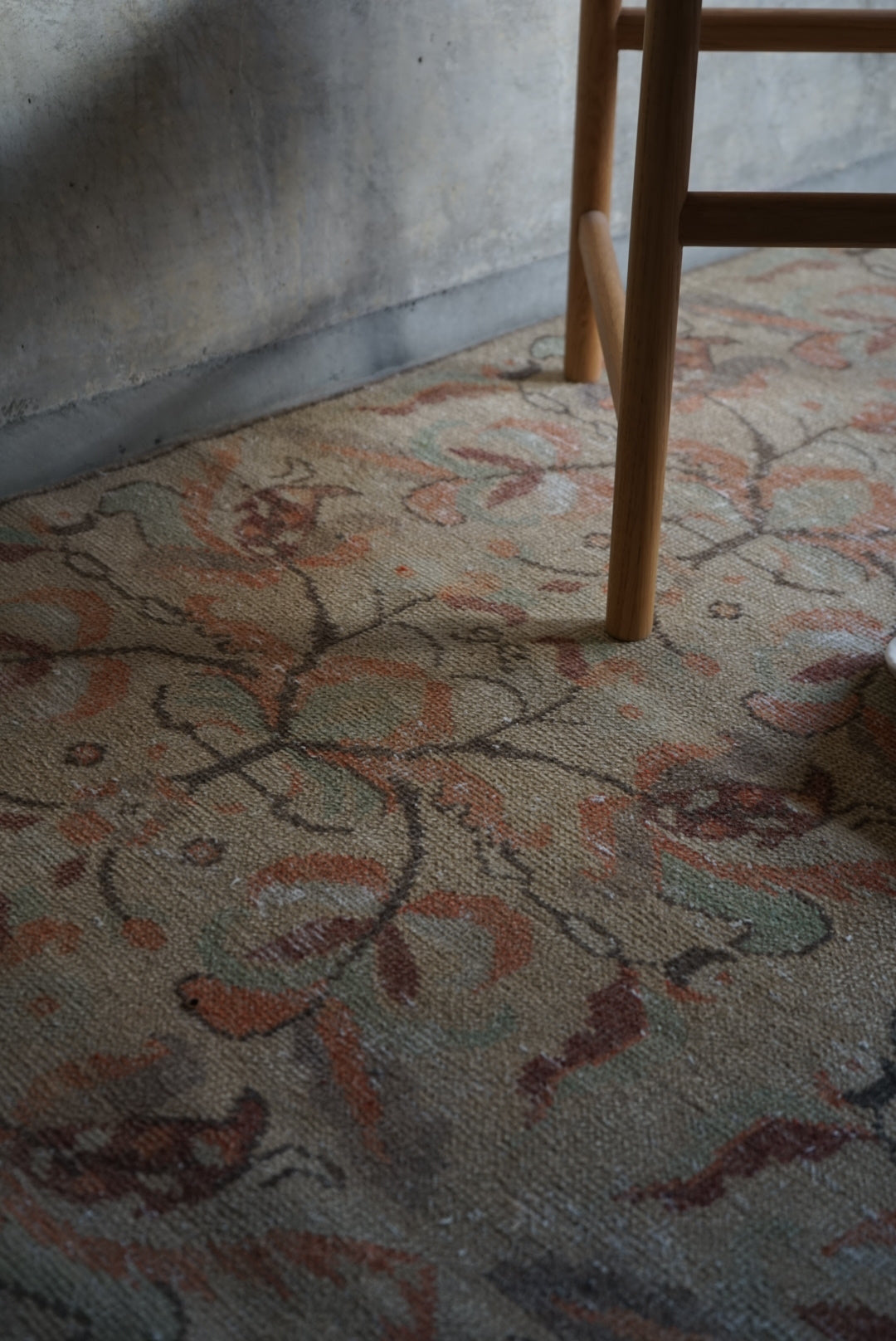 Türkiye Old Isparta Beige Floral 1970年代 218 × 136 cm No.TR25267