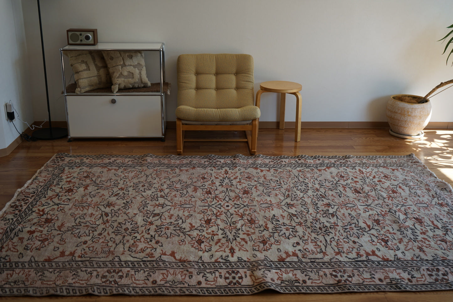 Türkiye Old Kayseri Olive , Beige Flower 1970年代 270 × 169 cm No.TR25389