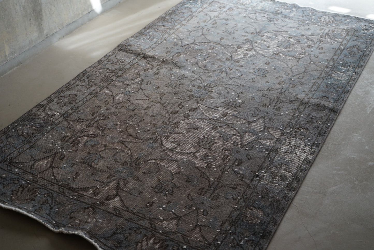 TURKEY OLD CHARCOAL GREY 1970年代 200 × 112 cm No.TR25154