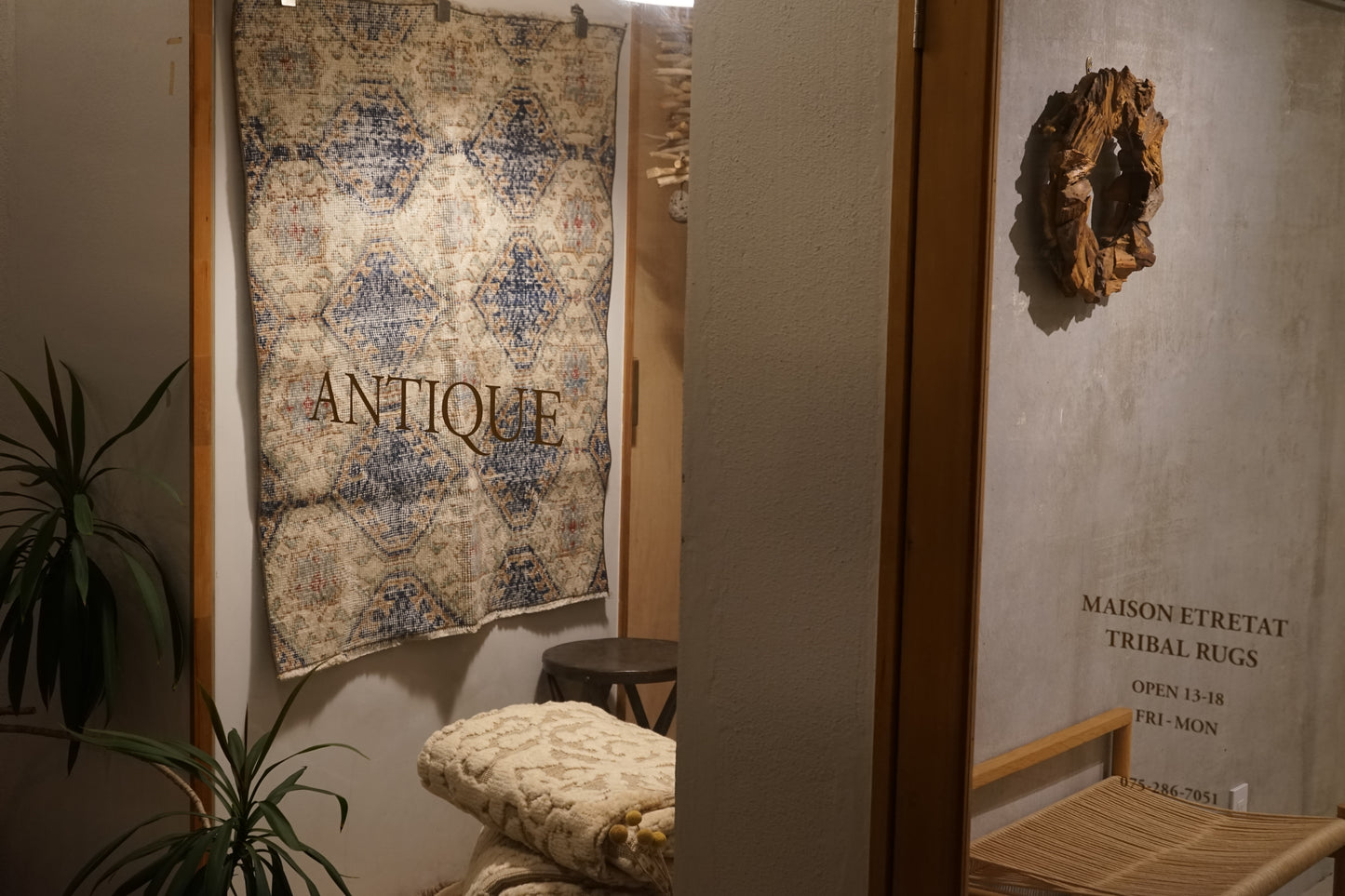 TURKEY VINTAGE ISPARTA 1980年代 125 × 80 cm No.TR25196