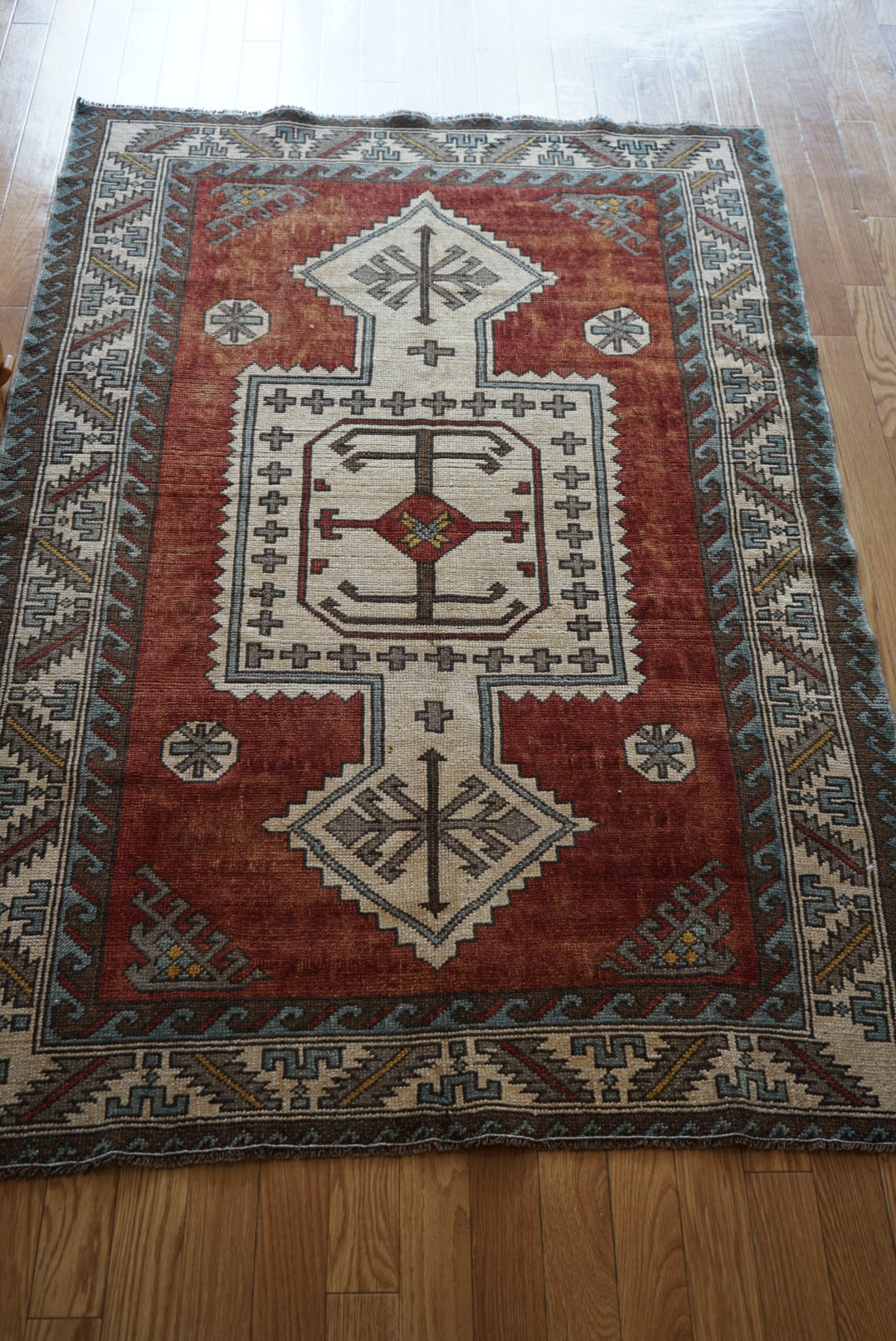 Türkiye Old Eastern Anatolia Orange Medallion 1960年代 194 × 121 cm No.TR25400
