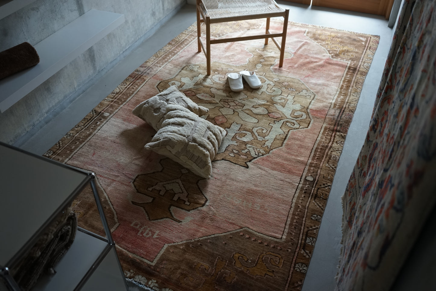 TURKEY OLD OUSHAK SALMON PINK 1970年代 286 × 162 cm No.TR25197