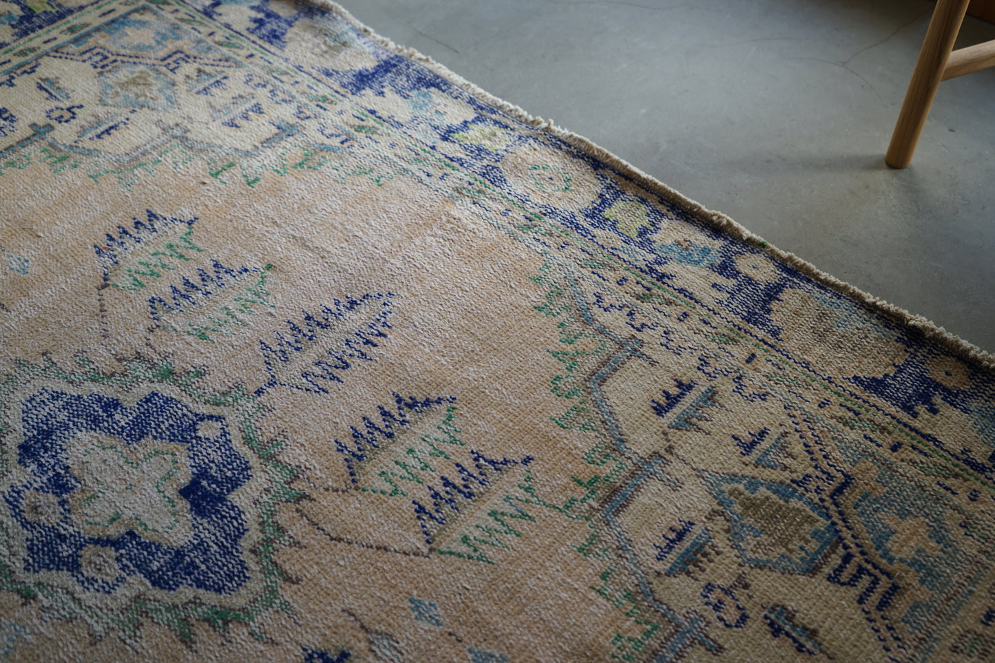 Türkiye Old Isparta Beige Blue 1970年代 246 × 159 cm No.TR25226