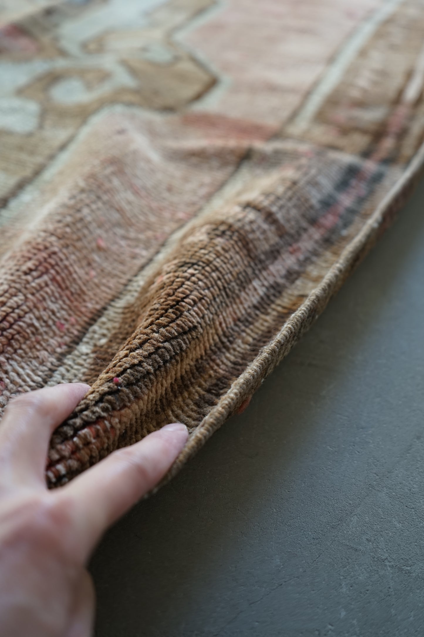 TURKEY OLD OUSHAK SALMON PINK 1970年代 286 × 162 cm No.TR25197