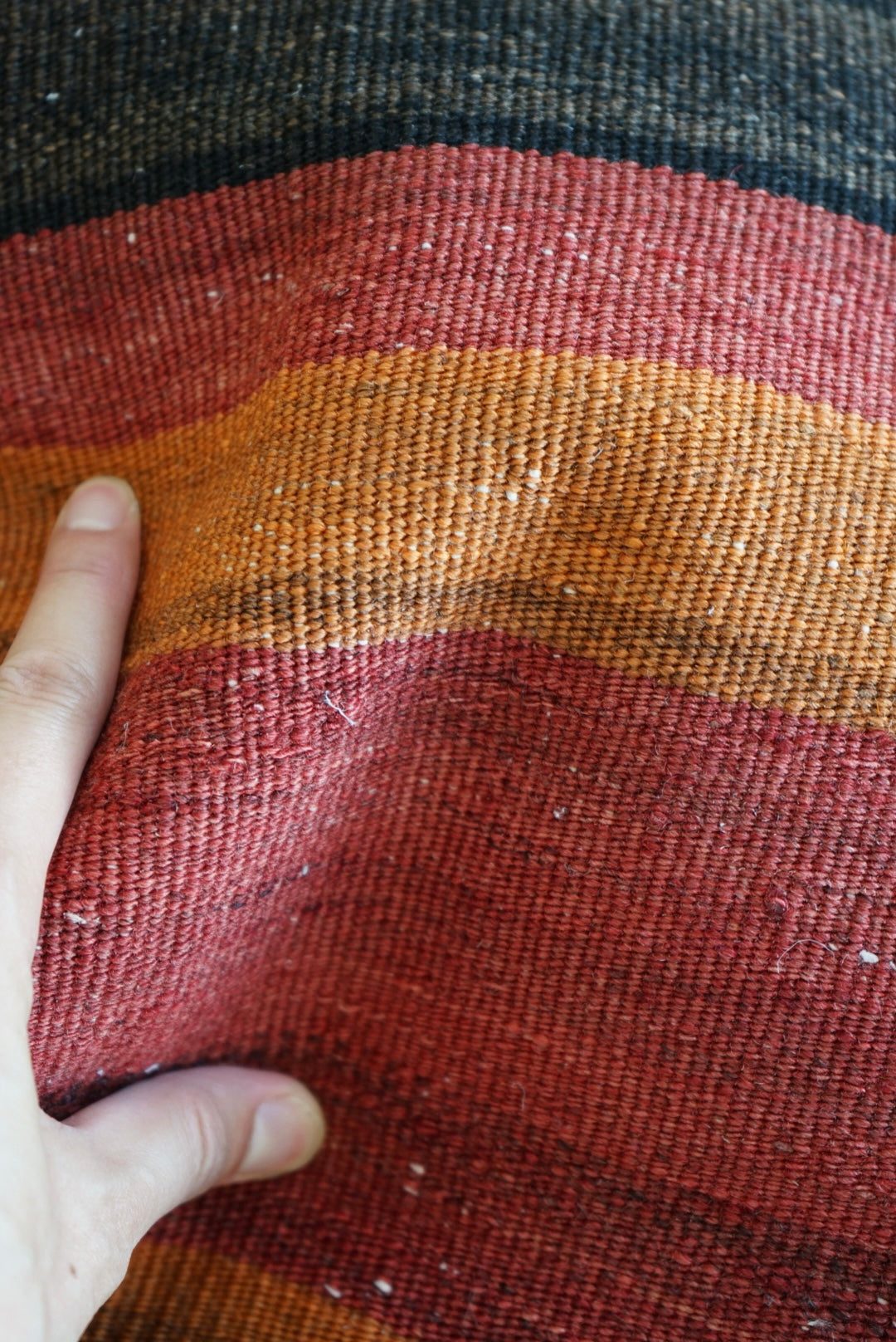 Türkiye Old Kilim Cushion Cover Red , Orange , Black Stripe Design 50 × 50 cm No.TR25561 / 送料無料・羊毛手織りキリム