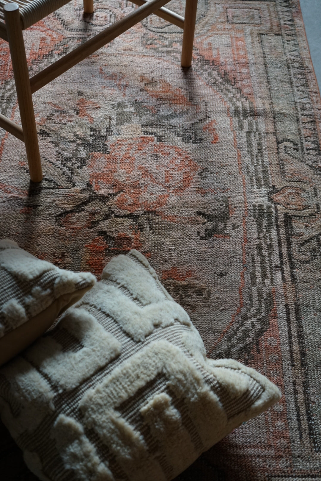 TURKEY OLD ISPARTA ROSE FLOWER 1950-1960年代 161 × 107.5 cm No.TR25129