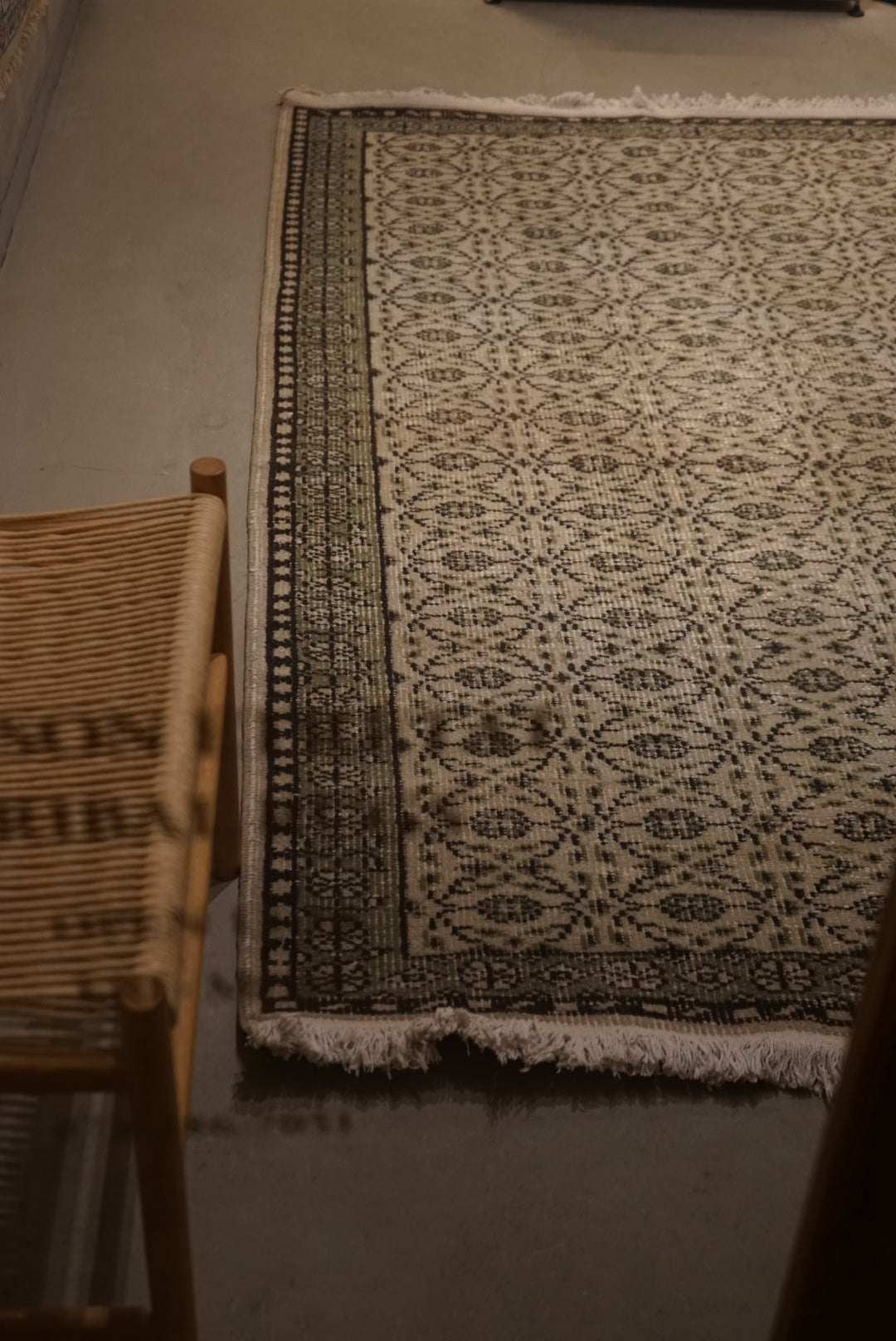 Türkiye Old Isparta Beige , Green 1970年代 219 × 127.5 cm No.TR25252