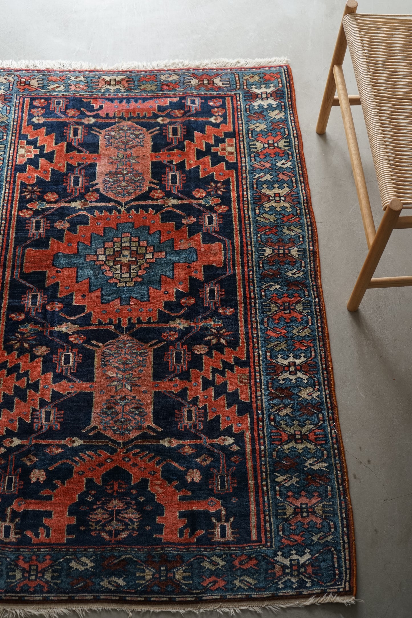 店頭販売 IRAN ANTIQUE BAKHTIARI 1820-1840年代 151 × 101 cm