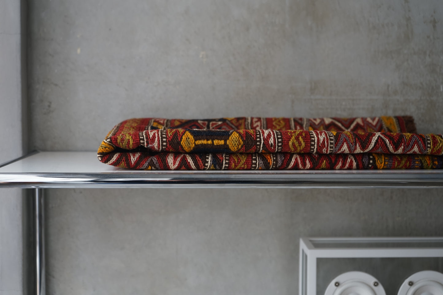 EASTERN TURKEY VINTAGE KURDISTAN KILIM 1965-1970年代 92 × 81 cm